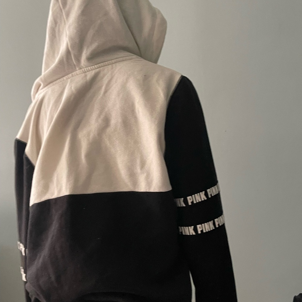 Comfty sweater - Picture 2 of 2